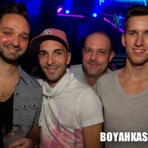 Boyahkasha_Glow_FabianOdermatt-24