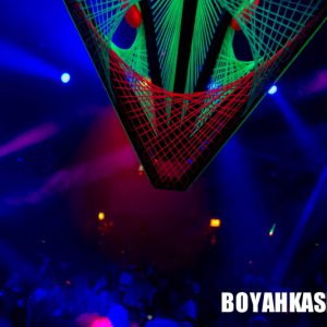 Boyahkasha_Glow_FabianOdermatt-30