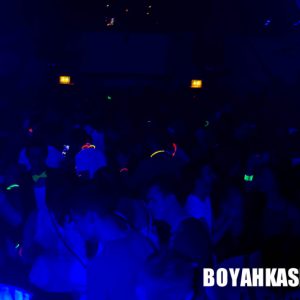 Boyahkasha_Glow_FabianOdermatt-70