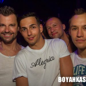 Boyahkasha_Glow_FabianOdermatt-86