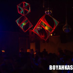 Boyahkasha_Glow_FabianOdermatt-99
