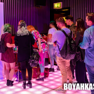 Boyahkasha_Glow2018_Meet_2048px-1015