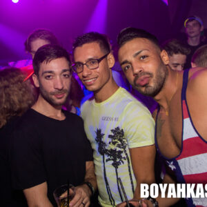 Boyahkasha_Glow2018_Party_2048px-1014