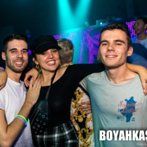 Boyahkasha_Glow2018_Party_2048px-1019