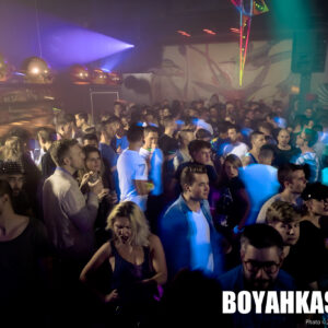 Boyahkasha_Glow2018_Party_2048px-1023