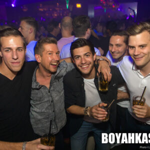 Boyahkasha_Glow2018_Party_2048px-1029