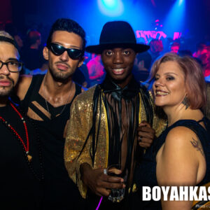 Boyahkasha_Glow2018_Party_2048px-1052