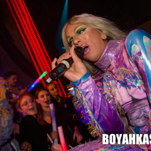 Boyahkasha_Glow2018_Party_2048px-1077