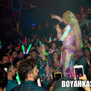 Boyahkasha_Glow2018_Party_2048px-1081