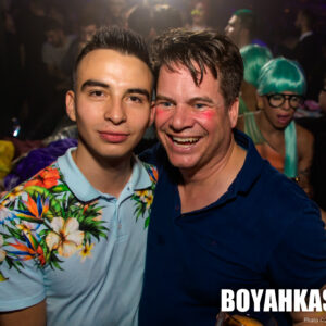 Boyahkasha_Glow2018_Party_2048px-1136