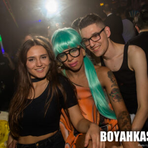 Boyahkasha_Glow2018_Party_2048px-1146