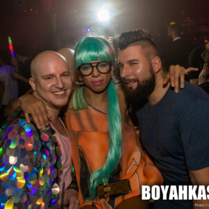 Boyahkasha_Glow2018_Party_2048px-1147