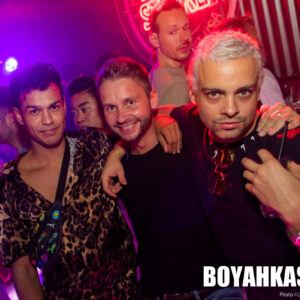 Boyahkasha_Glow2018_Party_2048px-1159