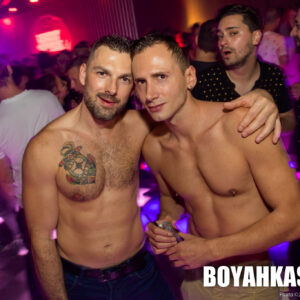 Boyahkasha_Glow2018_Party_2048px-1176