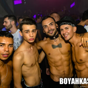 Boyahkasha_Glow2018_Party_2048px-1183