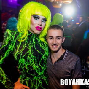 Boyahkasha_Glow_12102019_Meet_2048px-1027