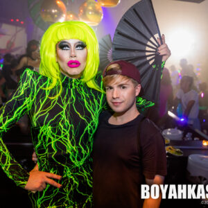 Boyahkasha_Glow_12102019_Meet_2048px-1035