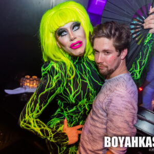 Boyahkasha_Glow_12102019_Meet_2048px-1060