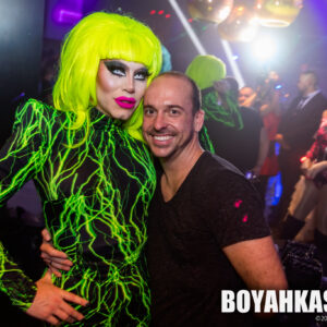 Boyahkasha_Glow_12102019_Meet_2048px-1065